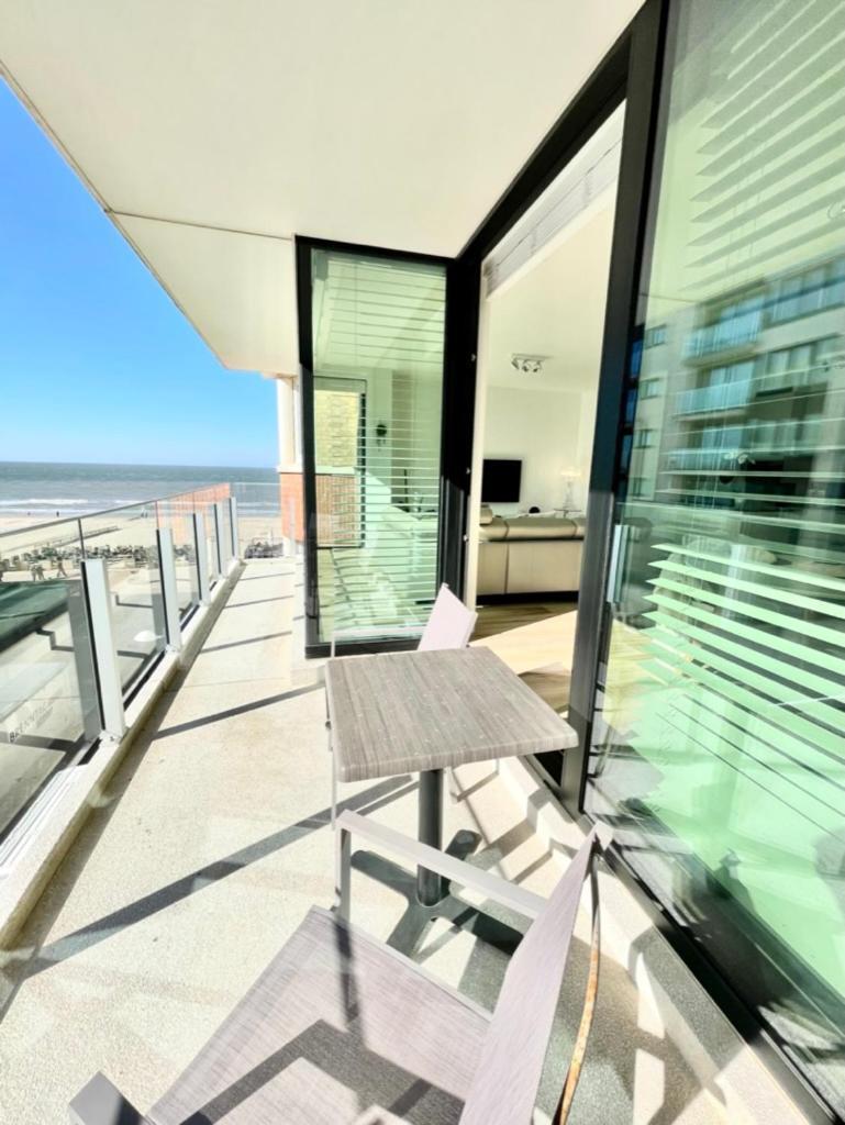 Luxury Suite Koksijde 310 - Adults Only Exteriör bild
